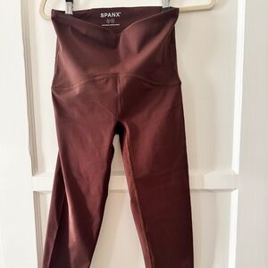 Spanx Booty Boost 7/8 Leggings